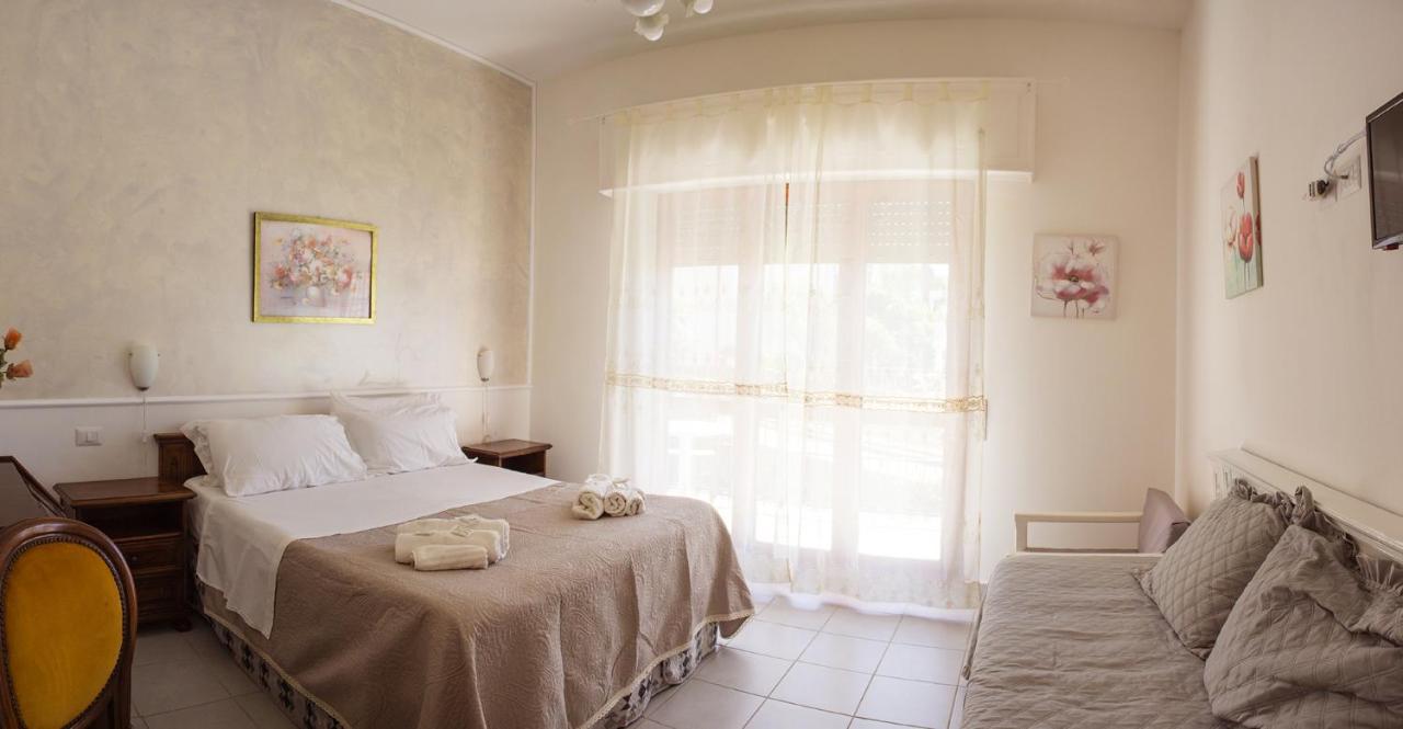 Villa Sarina Полика Екстериор снимка