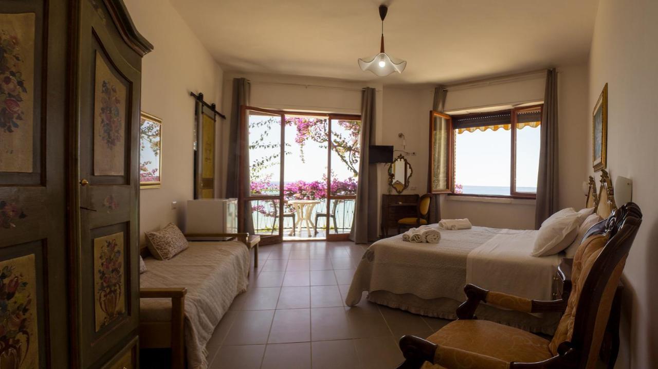 Villa Sarina Полика Екстериор снимка