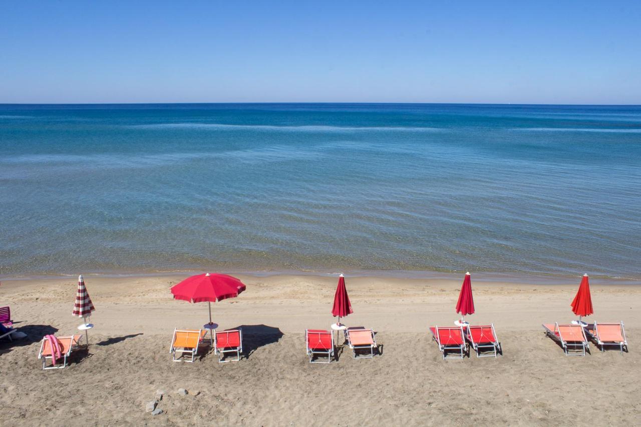 Villa Sarina Полика Екстериор снимка