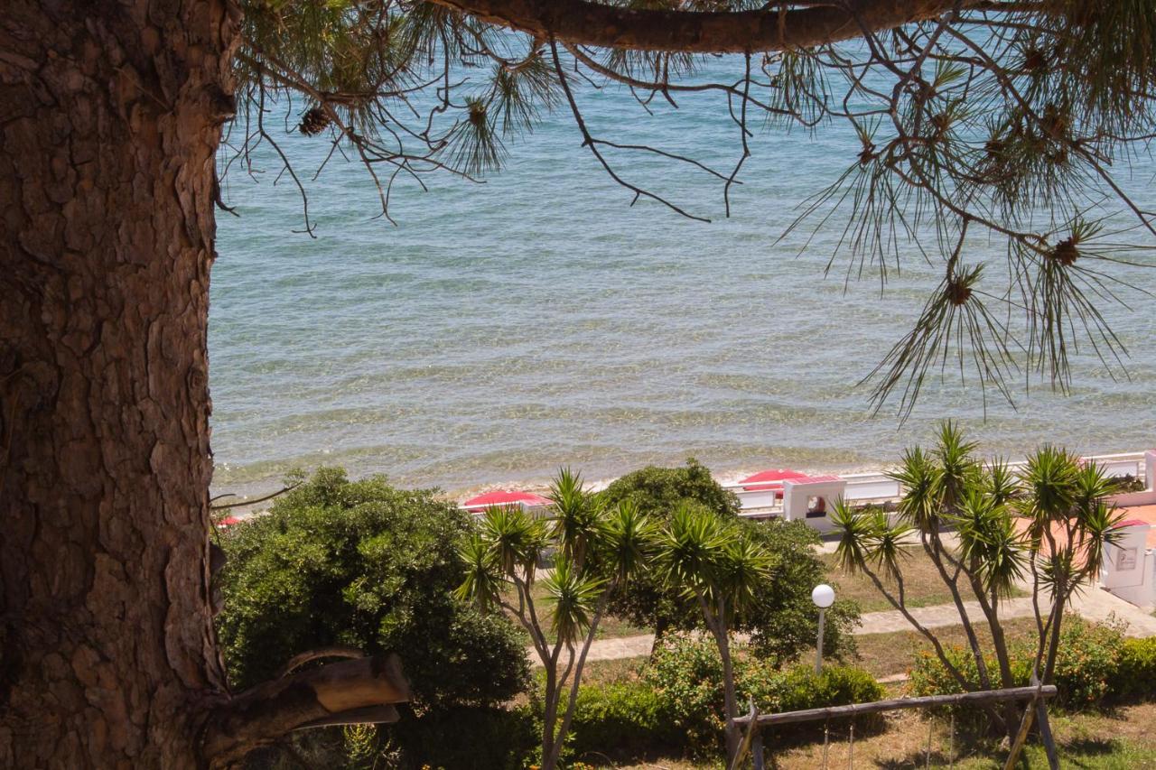 Villa Sarina Полика Екстериор снимка